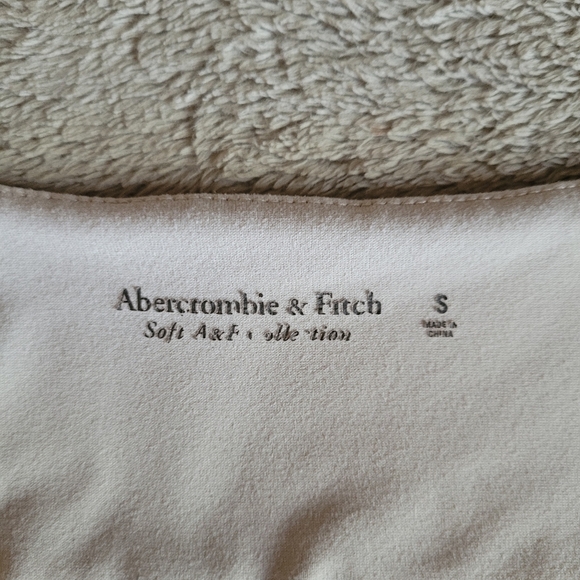 Abercrombie and Fitch tan scoop neck tank thong bodysuit size small​ - Picture 9 of 10